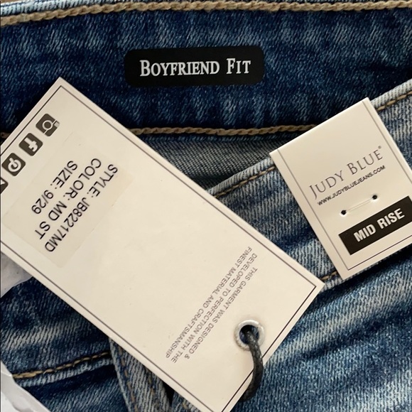 Judy Blue Midrise Destroyed Boyfriend Jeans - Picture 10 of 11